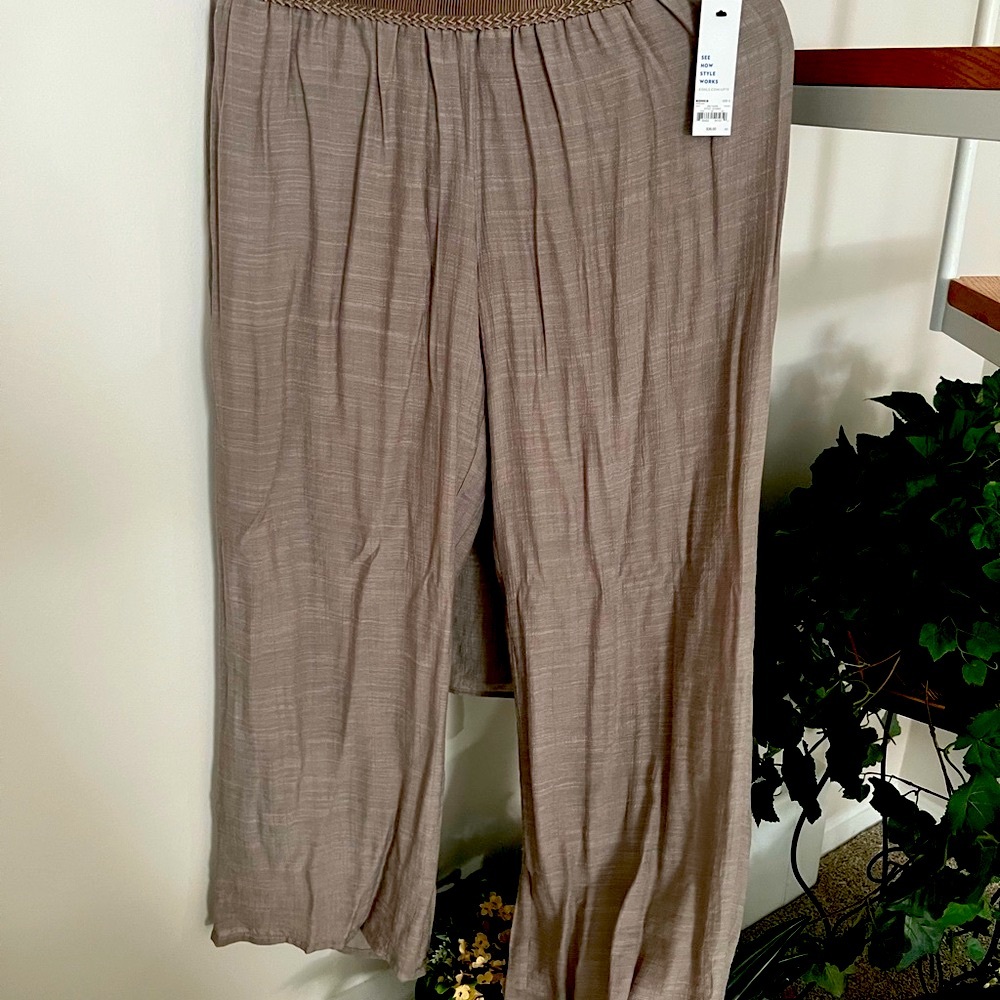 2PC Blouse &  pants Apt.9 - Picture 2 of 6
